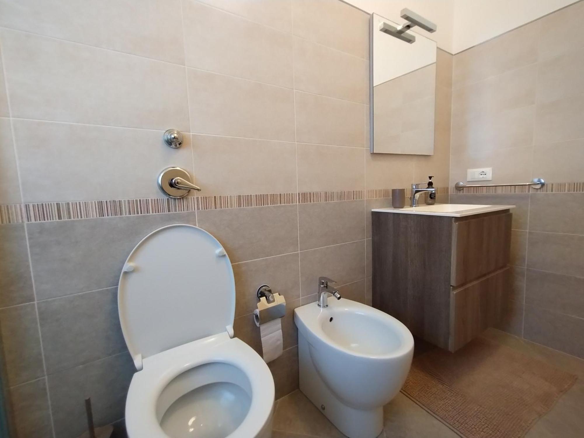 Chez Lina - Appartamento Salina Трапани Екстериор снимка