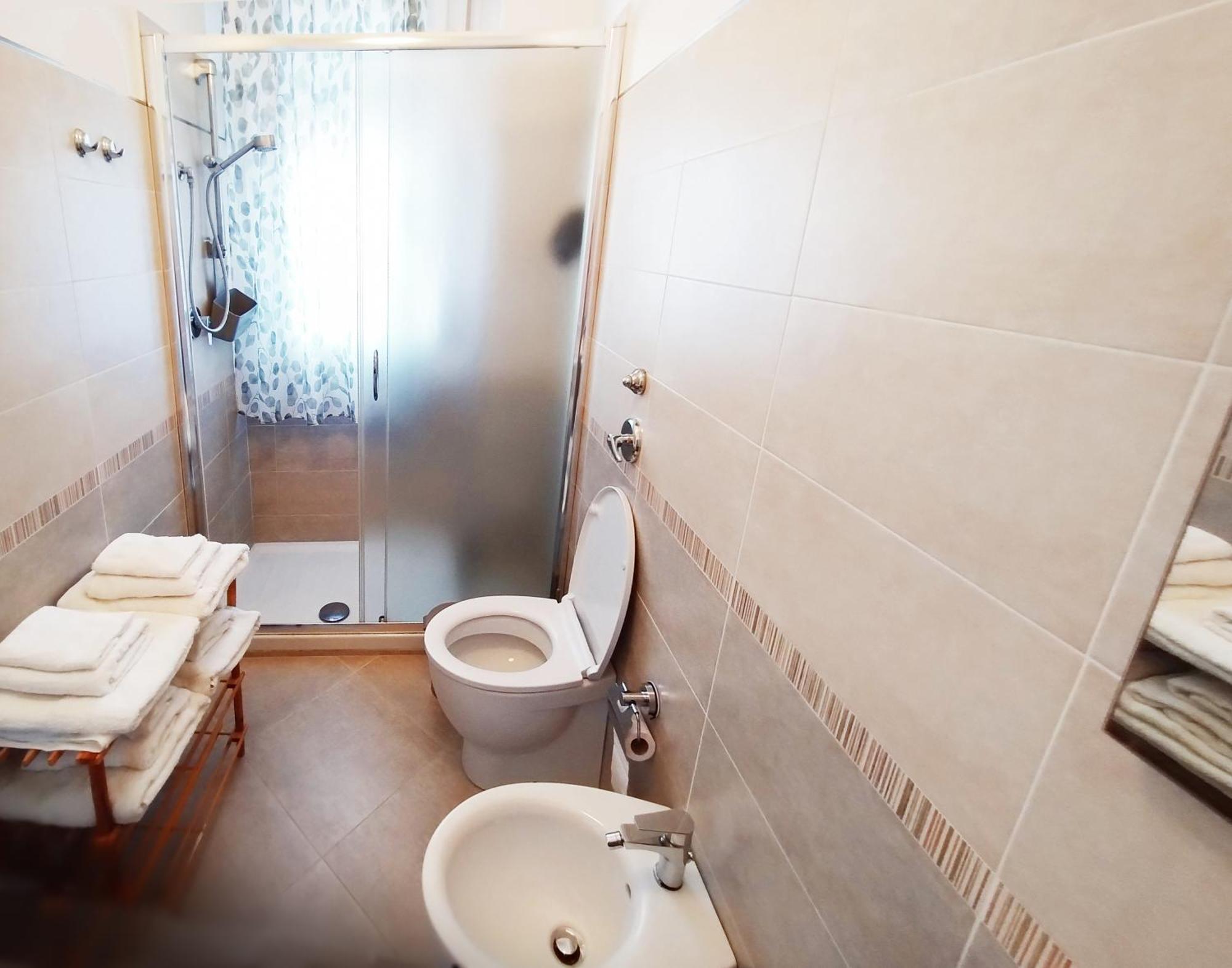 Chez Lina - Appartamento Salina Трапани Екстериор снимка